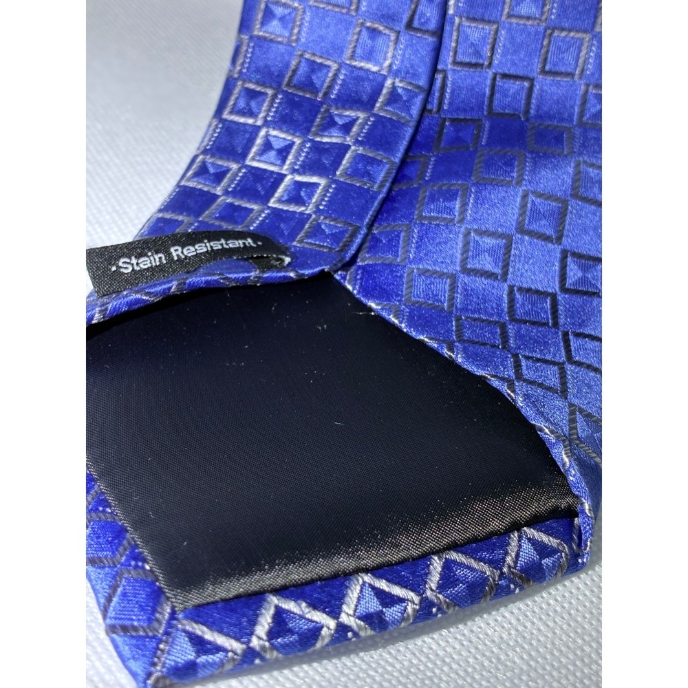 Van Heusen Mens Blue Silver Geometric Square Pattern Stain Resistant Silk Tie - Picture 5 of 6